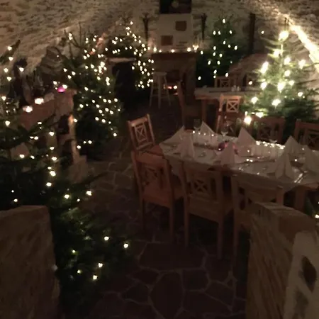 Goldsberghof Apartment